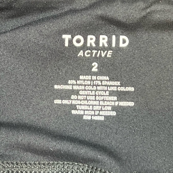 Torrid Leggins Black Sz 2 (18-20) 4in Waistband - Picture 4 of 4
